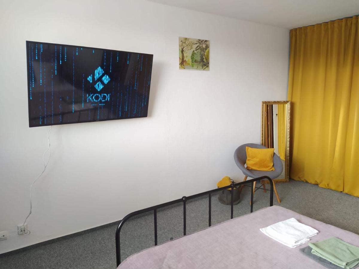 Appartamento Byt Pro Dva Blansko Esterno foto